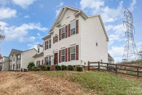 1914 Mt Isle Harbor Dr, Charlotte, NC 28214