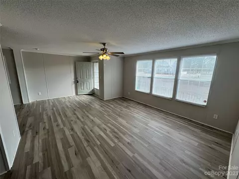 115 Jordan Ct, Hamlet, NC 28345 photo 4