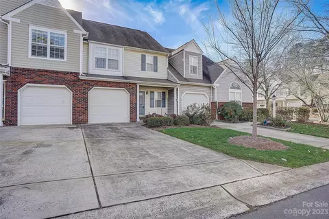 8204 Churchton Pl, Charlotte, NC 28277