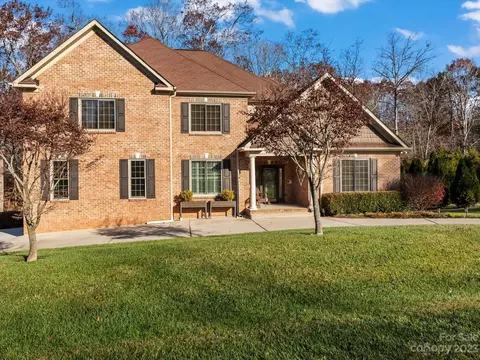 162 Albany Dr, Mooresville, NC 28115