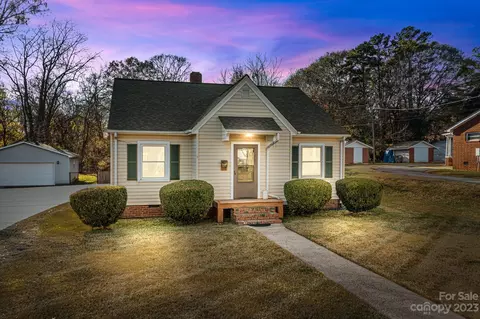 300 Julia Ave, Belmont, NC 28012