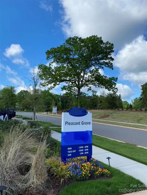 2934 Pirates 42 Pl #42, Charlotte, NC 28216