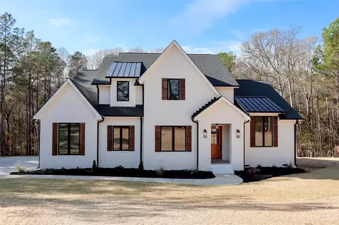 575 Riddle Mill Rd, Clover, SC 29710