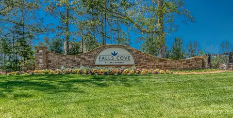 242 Hamptons Cove Fc 28 Rd #FC 28, Troutman, NC 28166