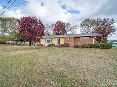 17454 Randalls Ferry Rd, Norwood, NC 28128