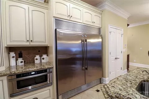 103 Glenview E Dr E, Salisbury, NC 28147 photo 11