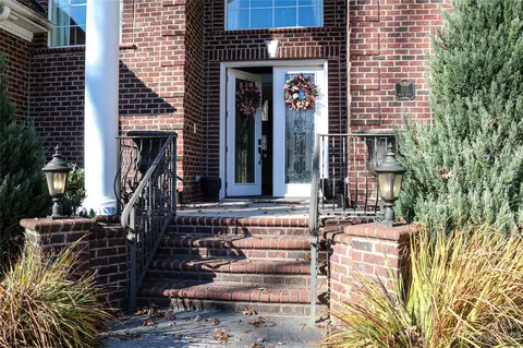 103 Glenview E Dr E, Salisbury, NC 28147 photo 2