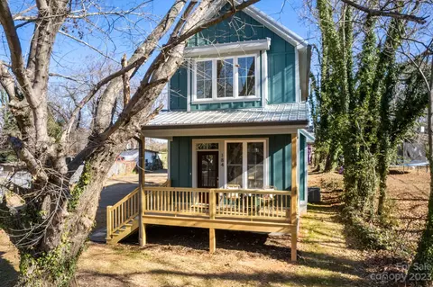 184 Deaver St, Asheville, NC 28806