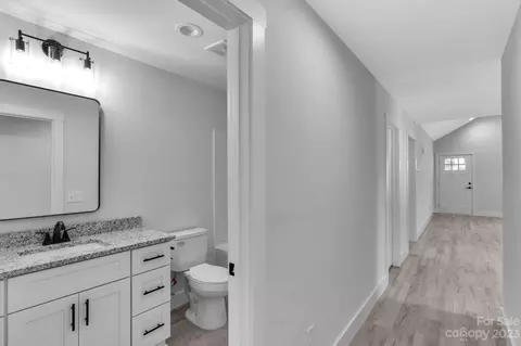 210 N 10th Ave, Maiden, NC 28650 photo 29
