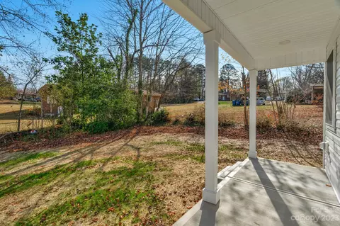 210 N 10th Ave, Maiden, NC 28650 photo 34