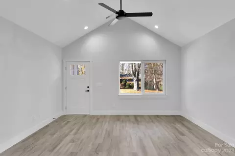 210 N 10th Ave, Maiden, NC 28650 photo 20