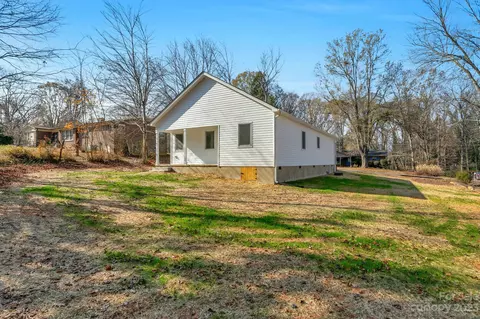 210 N 10th Ave, Maiden, NC 28650 photo 35