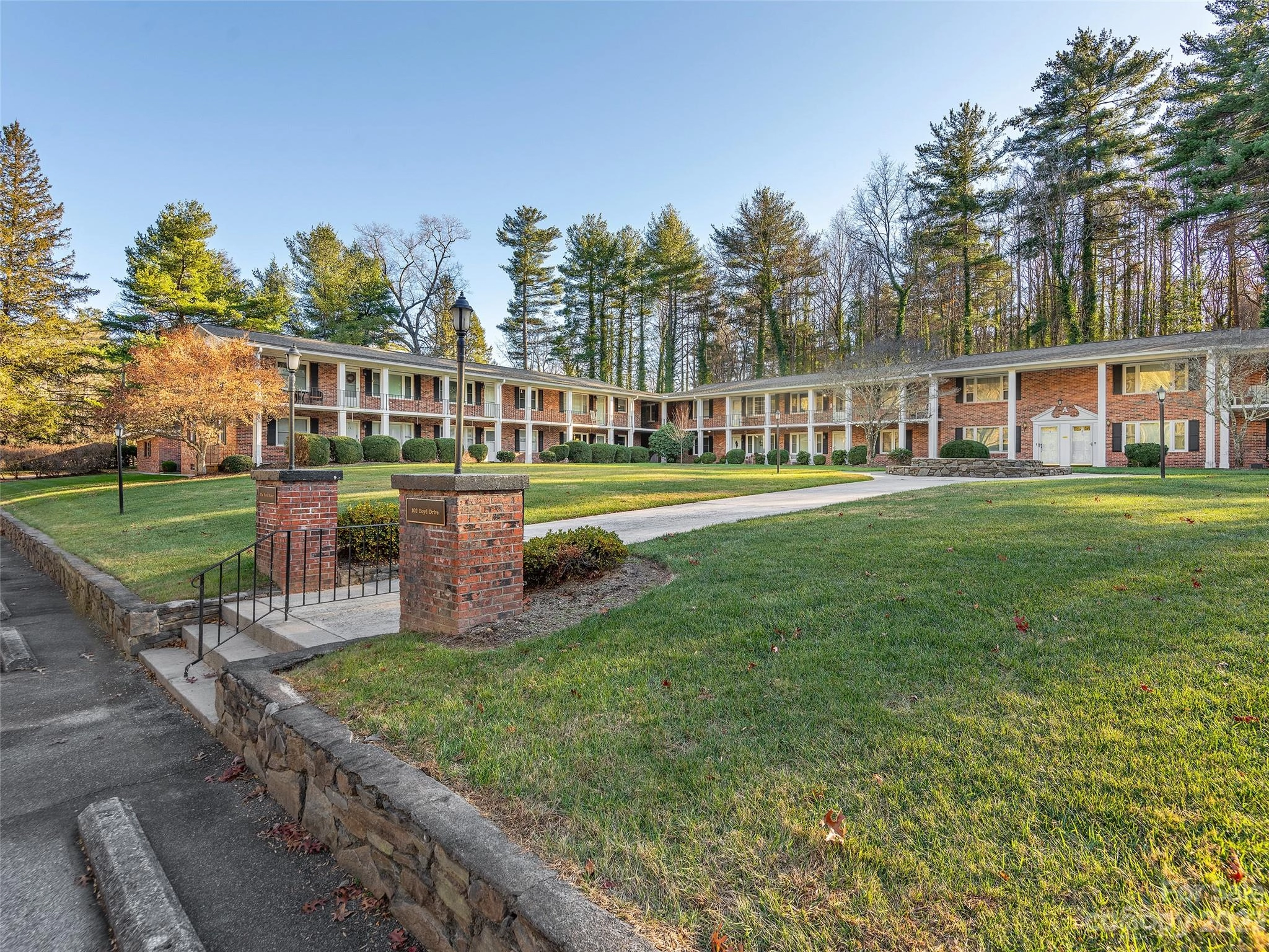 102 Boyd 5b Dr Unit 5B