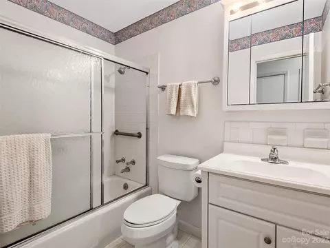 102 Boyd 5b Dr #5B, Flat Rock, NC 28731 photo 12