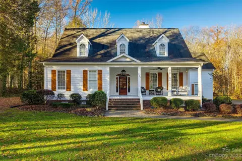 212 Steeple Chase Cir, Waxhaw, NC 28173