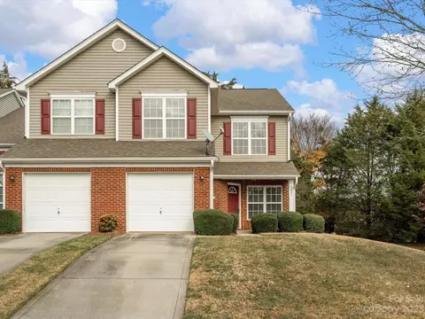 3226 Summerfield Ridge Ln, Matthews, NC 28105