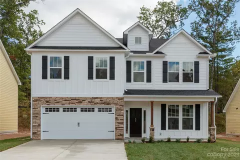 52 N Christie Ct, Fletcher, NC 28732