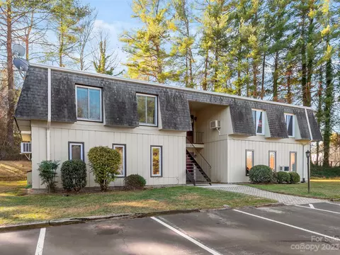 45 Jolly B3 Ln #B3, Hendersonville, NC 28739