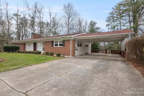 76 Mulberry Ct, Arden, NC 28704