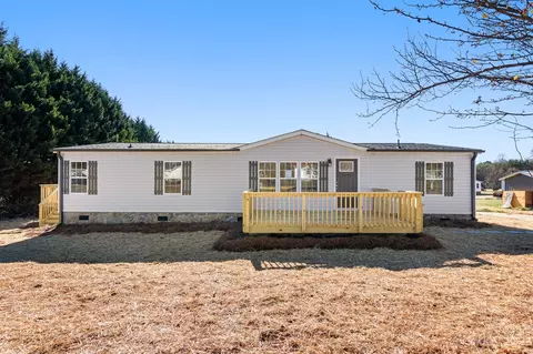 3671 Silver St, Claremont, NC 28610