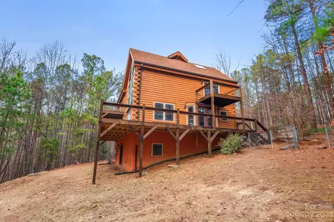 3684 Big Creek Rd, Morganton, NC 28655
