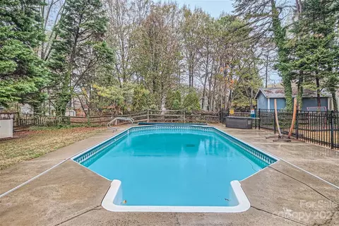 19500 Coachmans Trce, Cornelius, NC 28031
