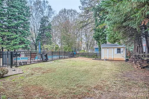 19500 Coachmans Trce, Cornelius, NC 28031 photo 24