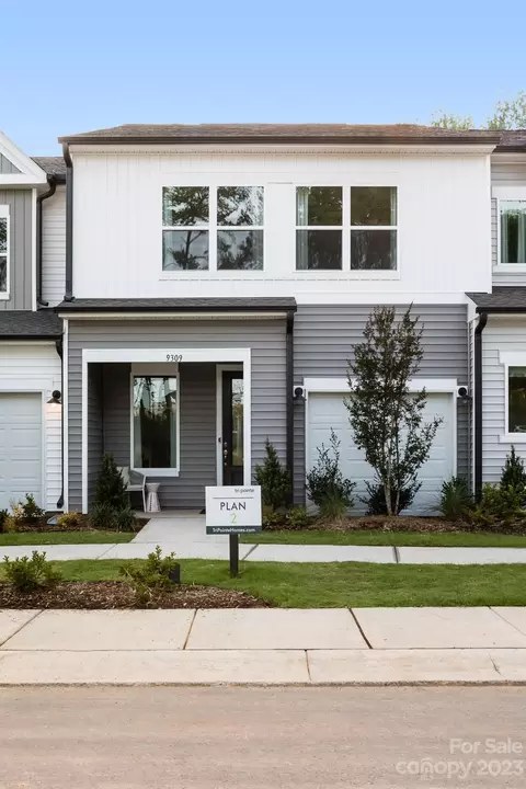 5225 Somerset Hill Ln, Charlotte, NC 28269