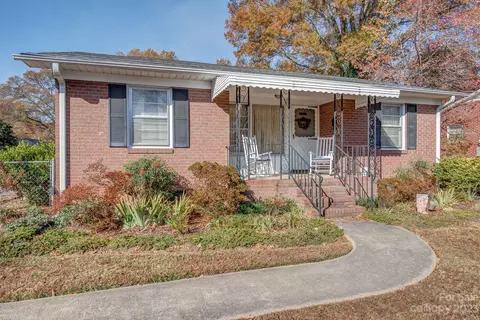 1523 Belmar Dr, Gastonia, NC 28052