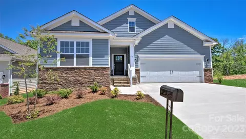 6118 Treehouse Dr, Charlotte, NC 28214