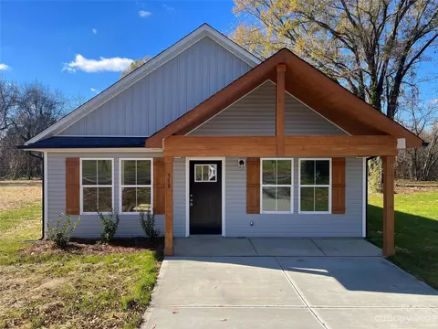 318 E Henderson St, Salisbury, NC 28144