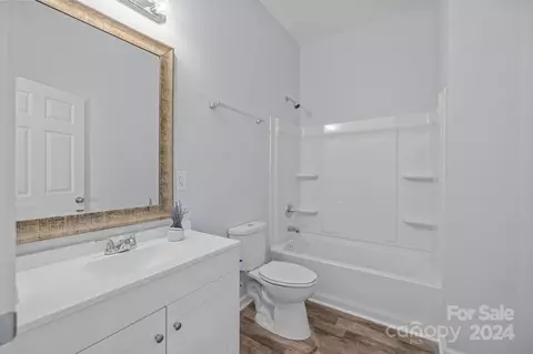 Bath - 958 13th St, Lancaster, SC 29720 photo 1 of 2