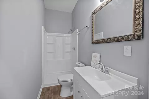 Bath - 958 13th St, Lancaster, SC 29720 photo 2 of 2