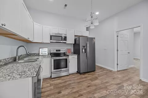 Kitchen - 958 13th St, Lancaster, SC 29720 photo 5 of 5