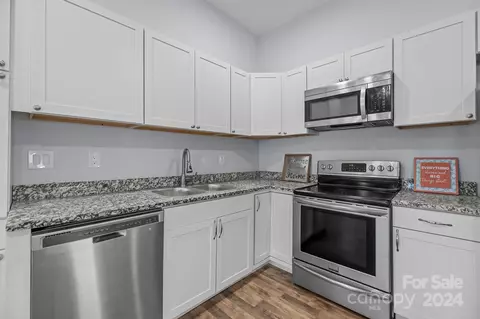 Kitchen - 958 13th St, Lancaster, SC 29720 photo 2 of 5