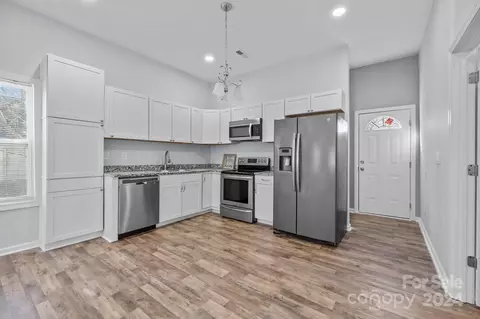 Kitchen - 958 13th St, Lancaster, SC 29720 photo 4 of 5