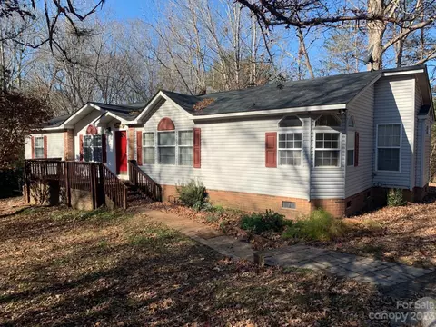 1864 Coopers Gap Rd, Rutherfordton, NC 28139