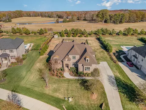 316 Squash Harvest Ct, Weddington, NC 28104