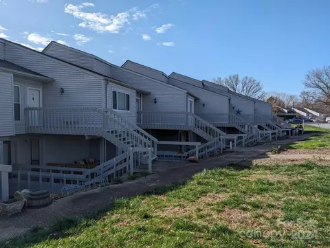 1050 21st Nw 45 Ave NW #45, Hickory, NC 28601