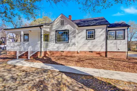 201 Knox St, Clover, SC 29710