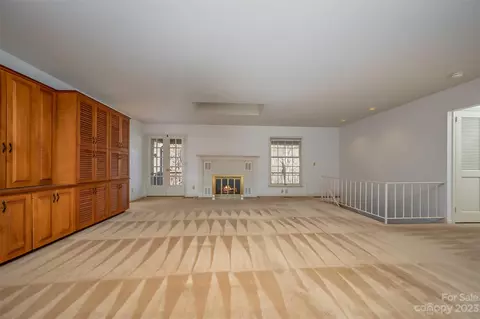 621 E Park Dr, Tryon, NC 28782 photo 7