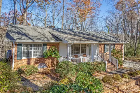 621 E Park Dr, Tryon, NC 28782 photo 5