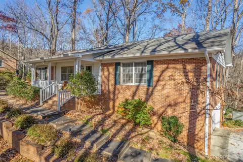621 E Park Dr, Tryon, NC 28782 photo 4