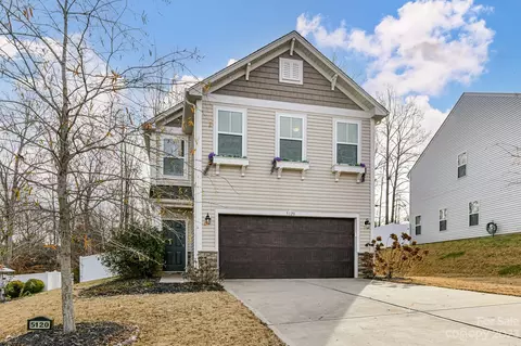 5120 Meadow Woods Dr, Lowell, NC 28098