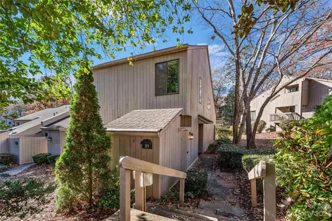 31 Old Post Rd, Lake Wylie, SC 29710