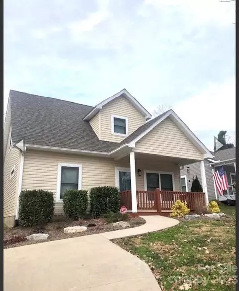 101 Vester Ct, Asheville, NC 28803