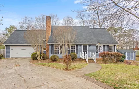 1917 20th Street Ne Cir NE, Hickory, NC 28601