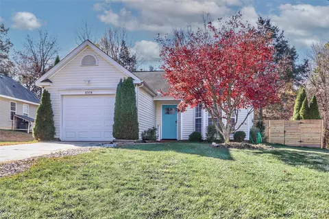 1009 Morning Glory Dr, Charlotte, NC 28262