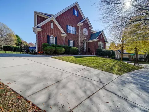 9439 Gilpatrick Ln, Huntersville, NC 28078