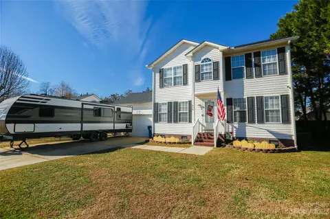 836 Saint Andrews Pl, Concord, NC 28025